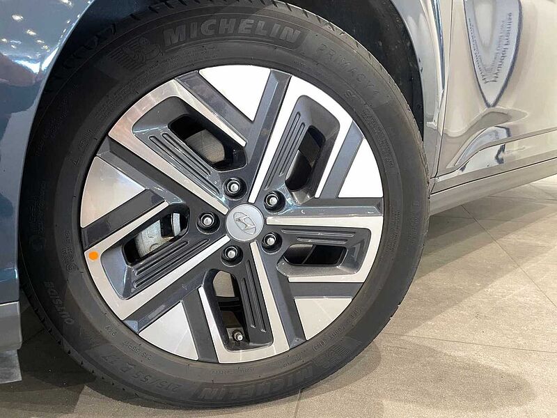 Hyundai Kona EV Maxx 100kW